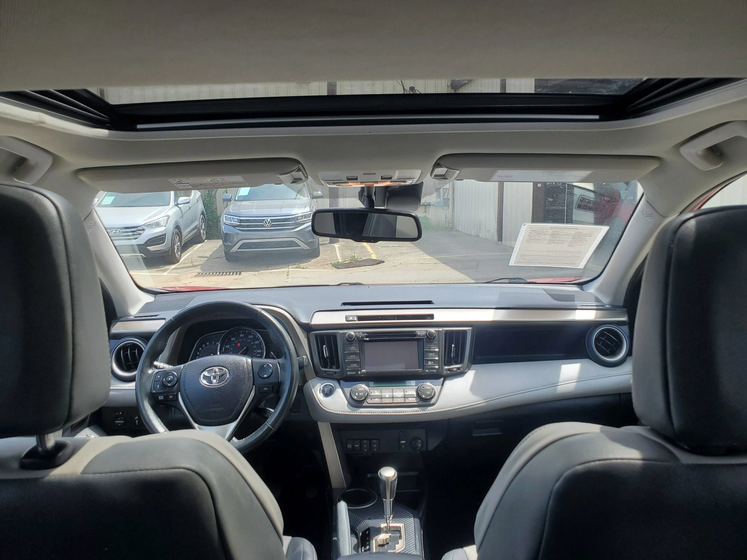 Used 2015 Toyota RAV4 Limited w/ Technology Package FWD image 37