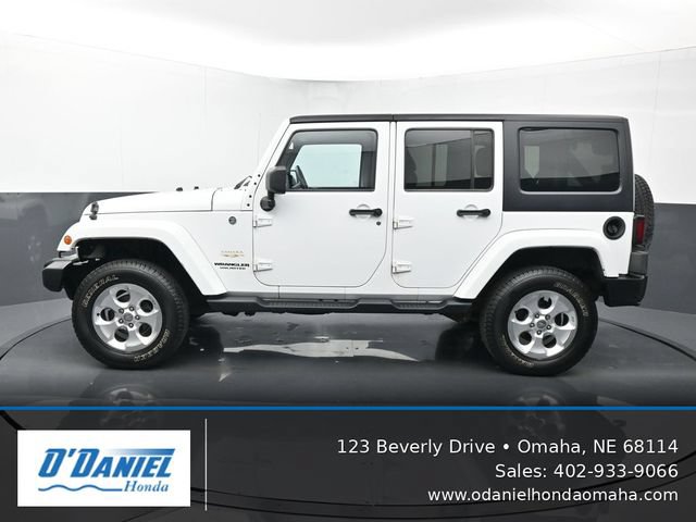 Used 2013 Jeep Wrangler Unlimited Sahara w/ Trailer Tow Group AWD/4WD image 2