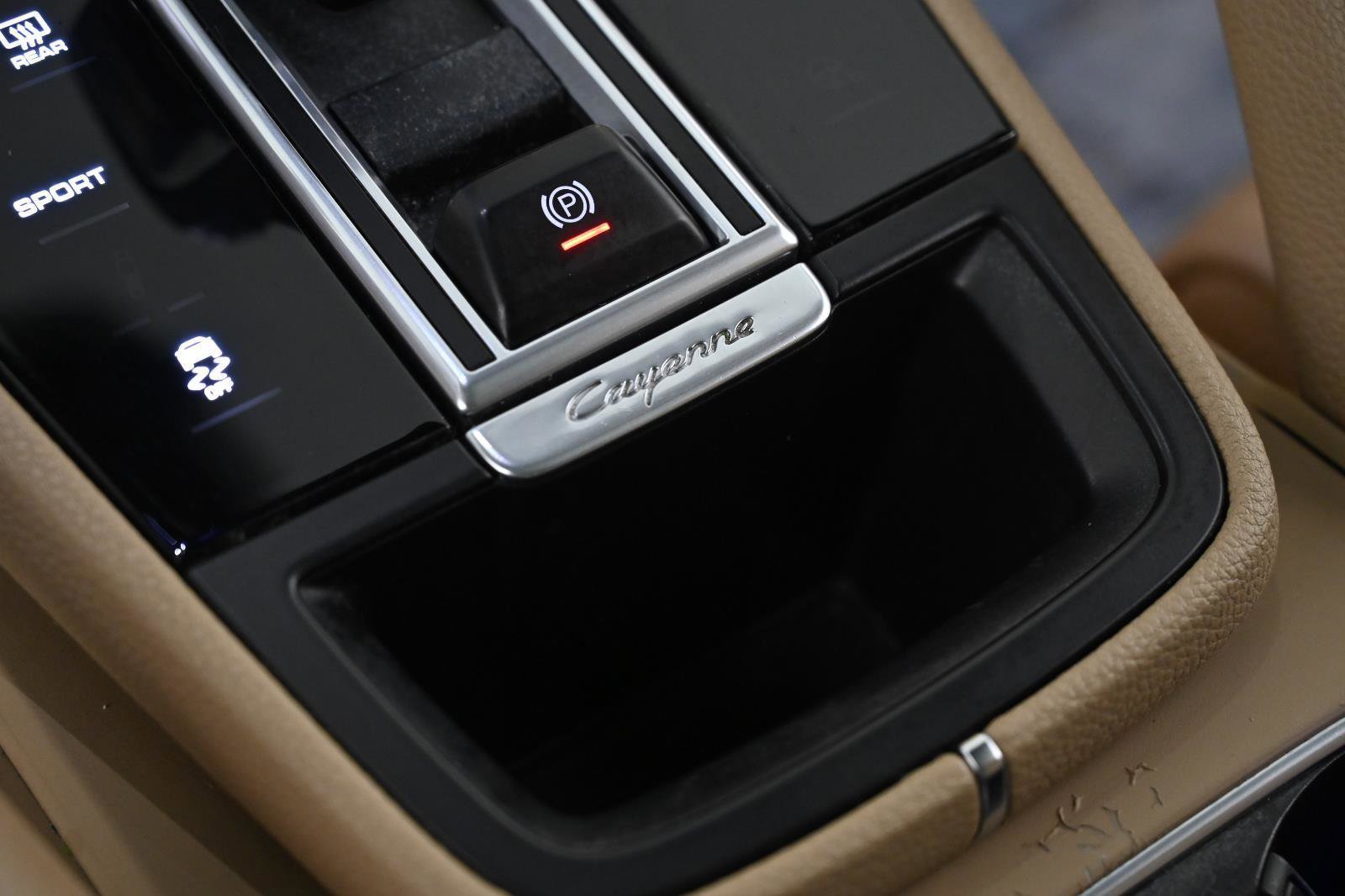 Used 2023 Porsche Cayenne image 20