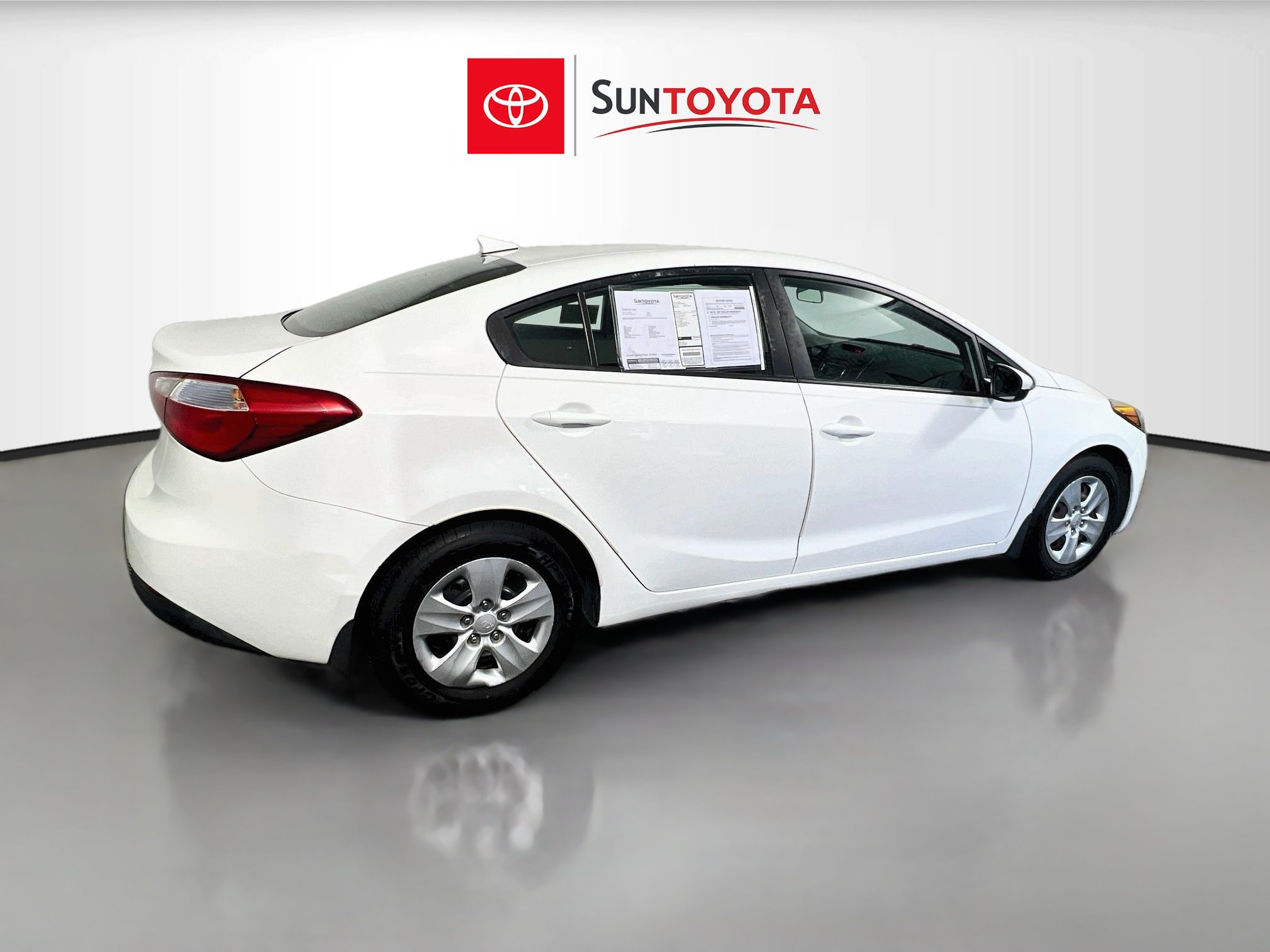 Used 2016 Kia Forte LX FWD image 4