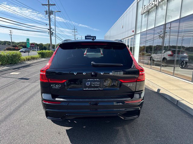 Certified 2024 Volvo XC60 B5 Plus w/ Protection Package Premier AWD/4WD image 4