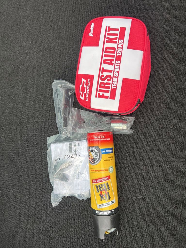 Used 2019 Chevrolet Corvette Stingray Coupe w/ 1LT image 39