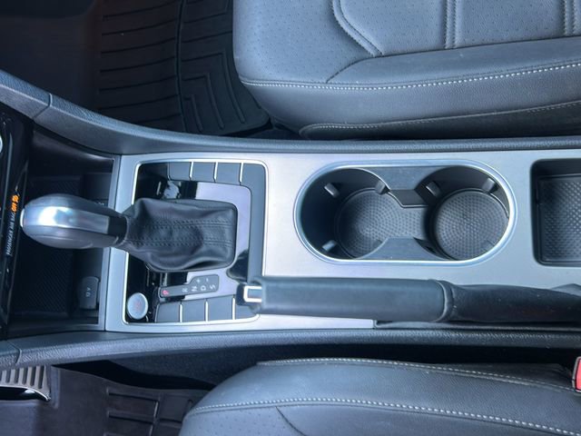 Used 2022 Volkswagen Passat 2.0T R-Line image 24