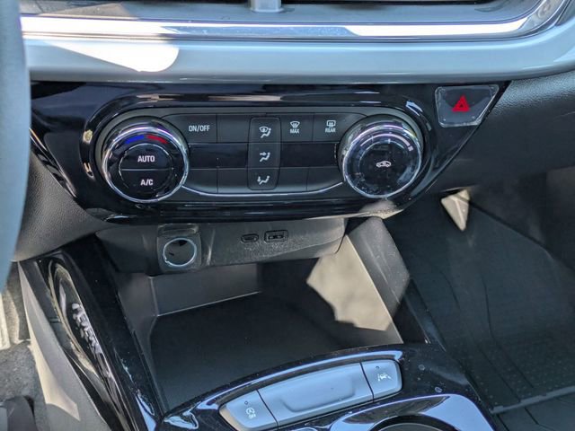 New 2026 Chevrolet Trax LT image 17