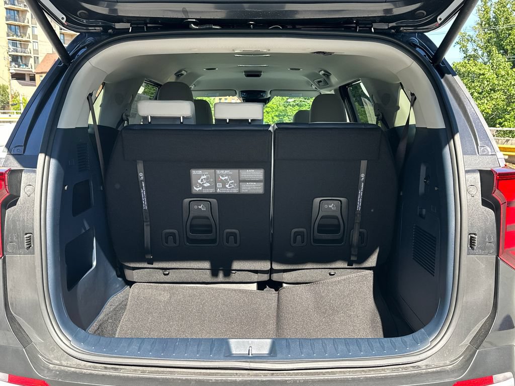 New 2026 Kia Carnival EX FWD image 6