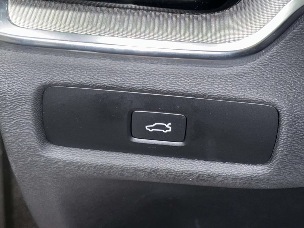 Used 2024 Volvo S60 B5 Ultimate AWD/4WD image 26