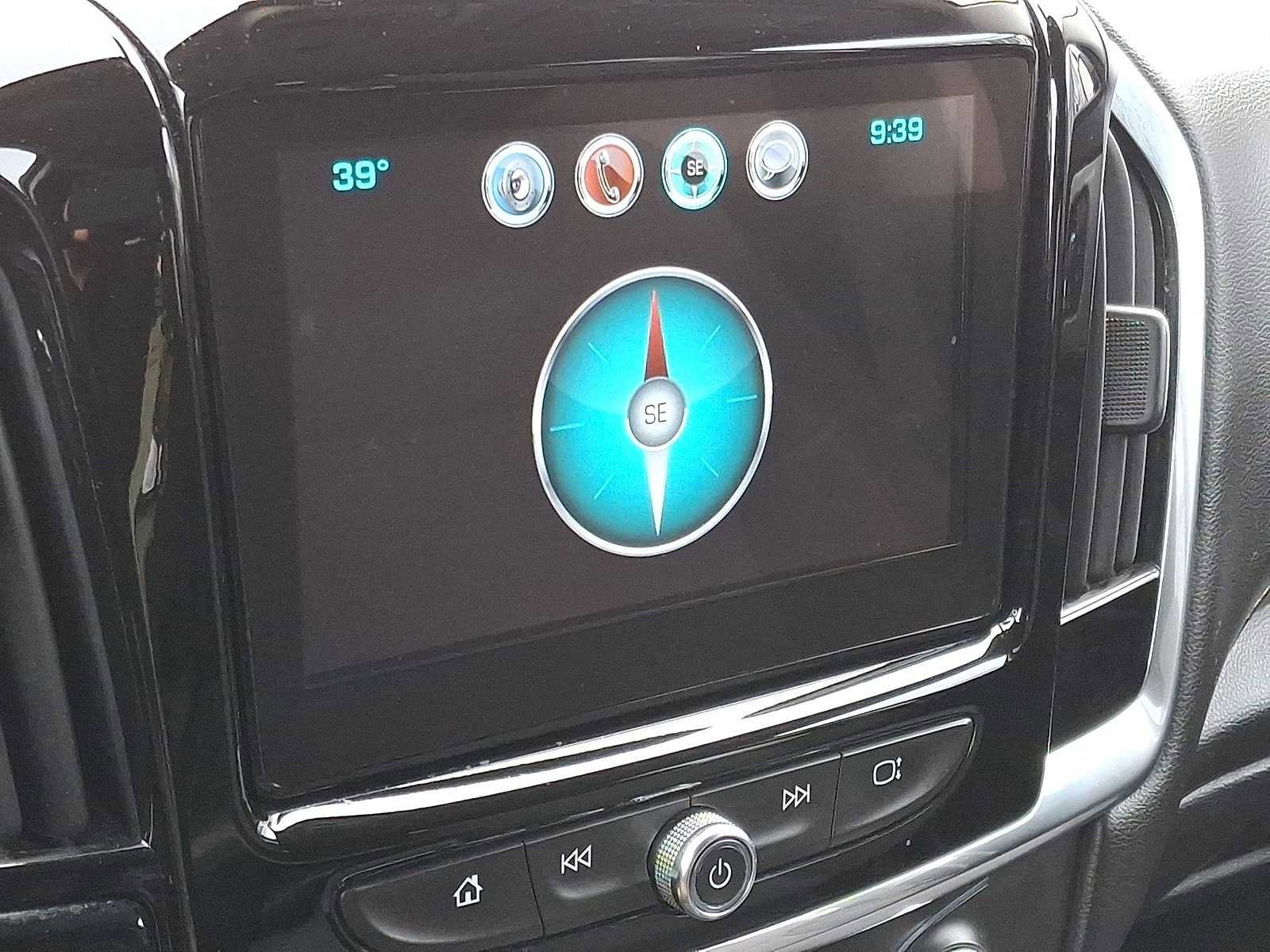 Certified 2018 Chevrolet Traverse LT image 20