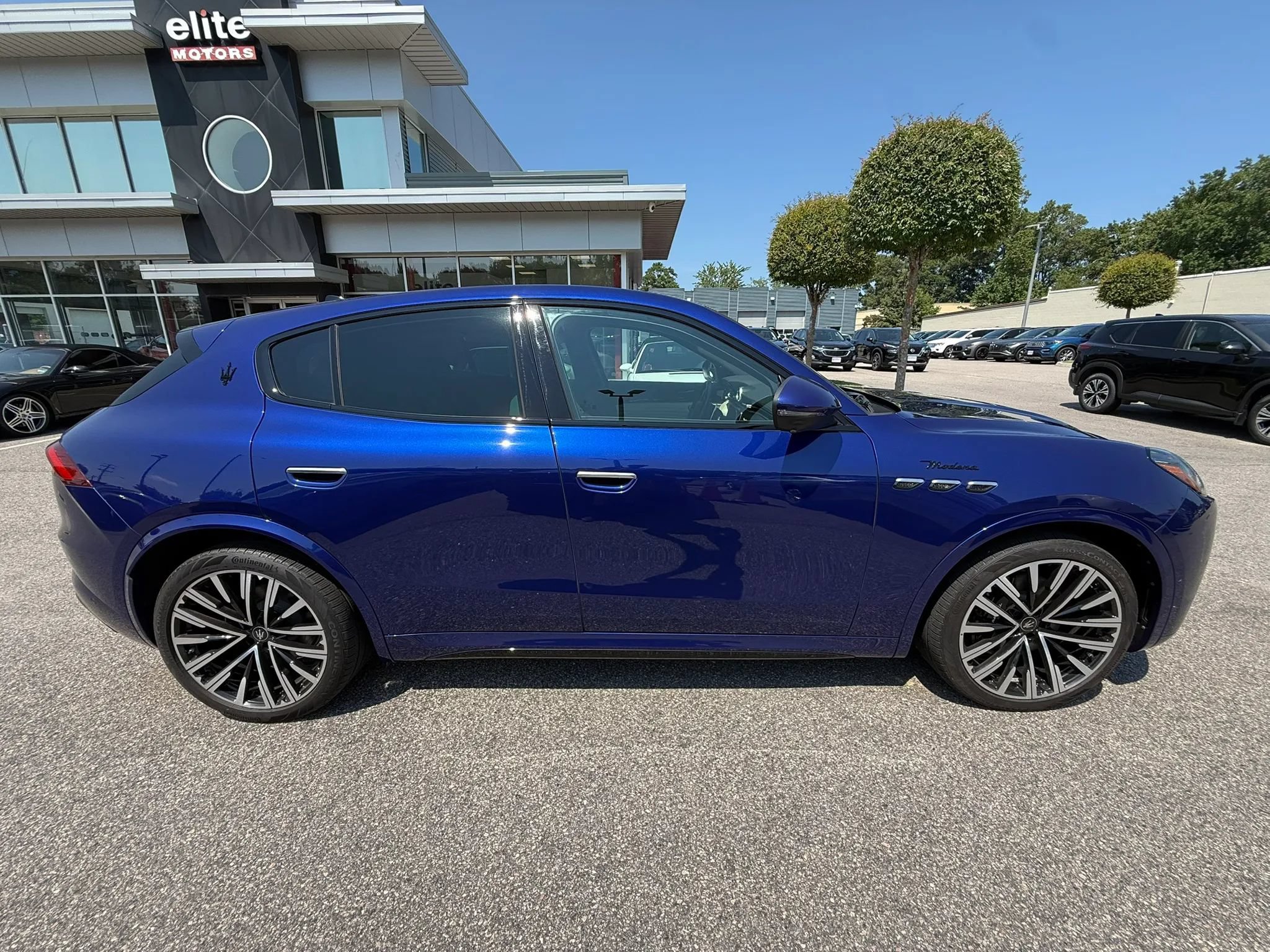 Used 2023 Maserati Grecale Modena AWD/4WD image 8