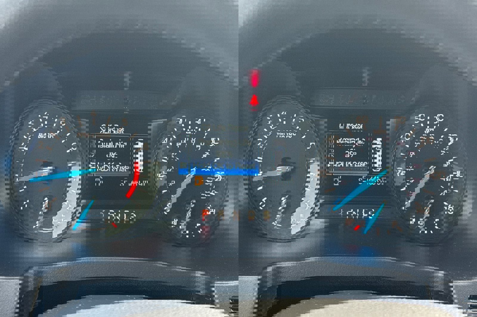 Used 2018 Ford Explorer XLT image 25