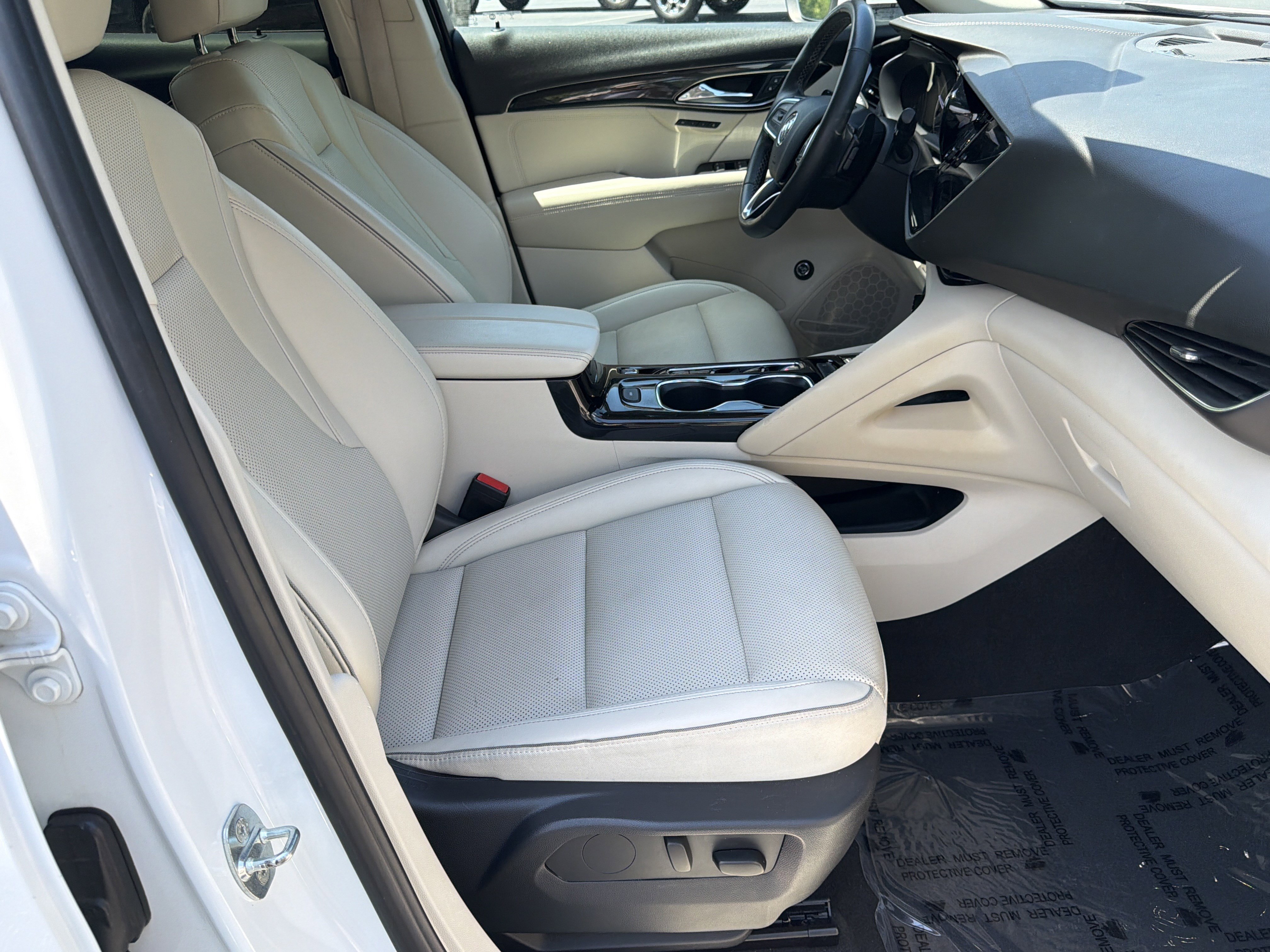 Used 2023 Buick Envision Essence FWD image 13