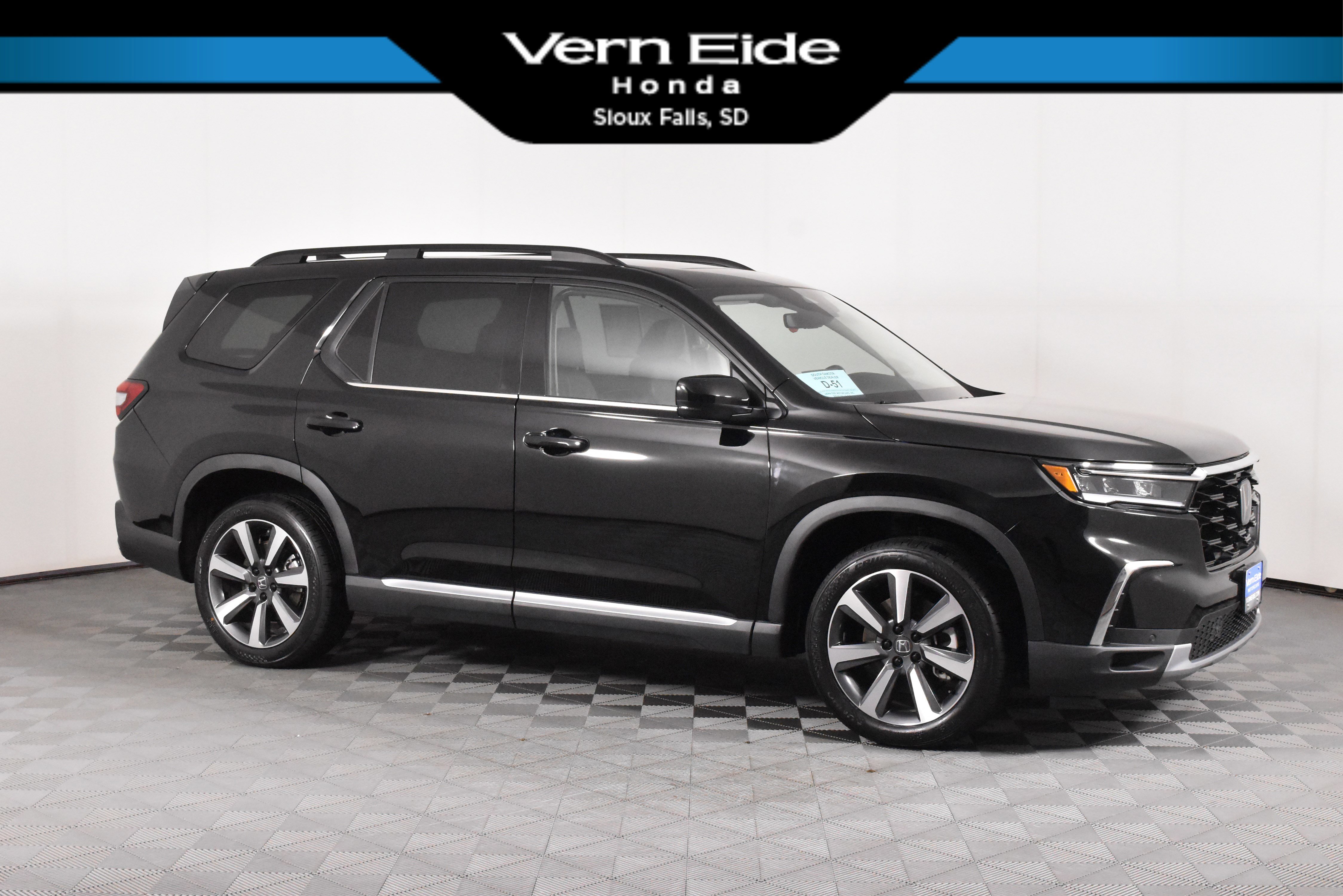 Certified 2023 Honda Pilot Touring