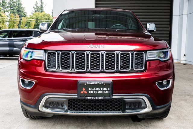 Used 2017 Jeep Grand Cherokee Limited w/ Luxury Group II AWD/4WD image 2