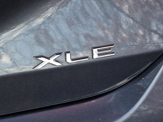 Certified 2021 Toyota Avalon XLE w/ Moonroof Package image 7