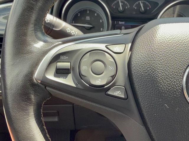 Used 2018 Buick Envision Essence FWD image 17