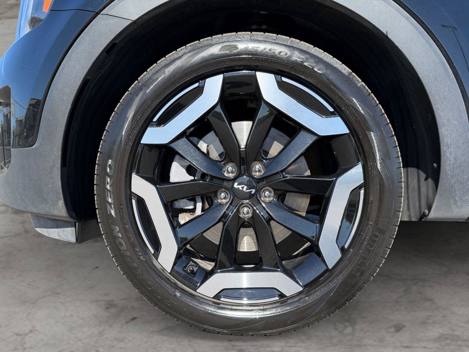 Used 2025 Kia Telluride S image 8