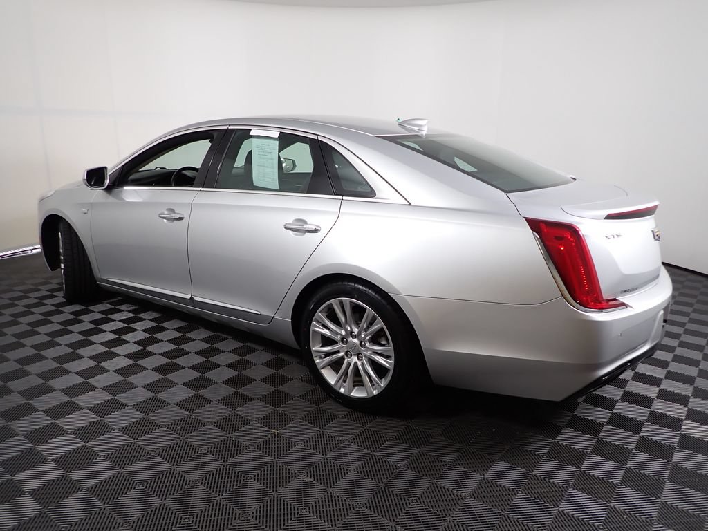 Used 2019 Cadillac XTS Luxury FWD image 11