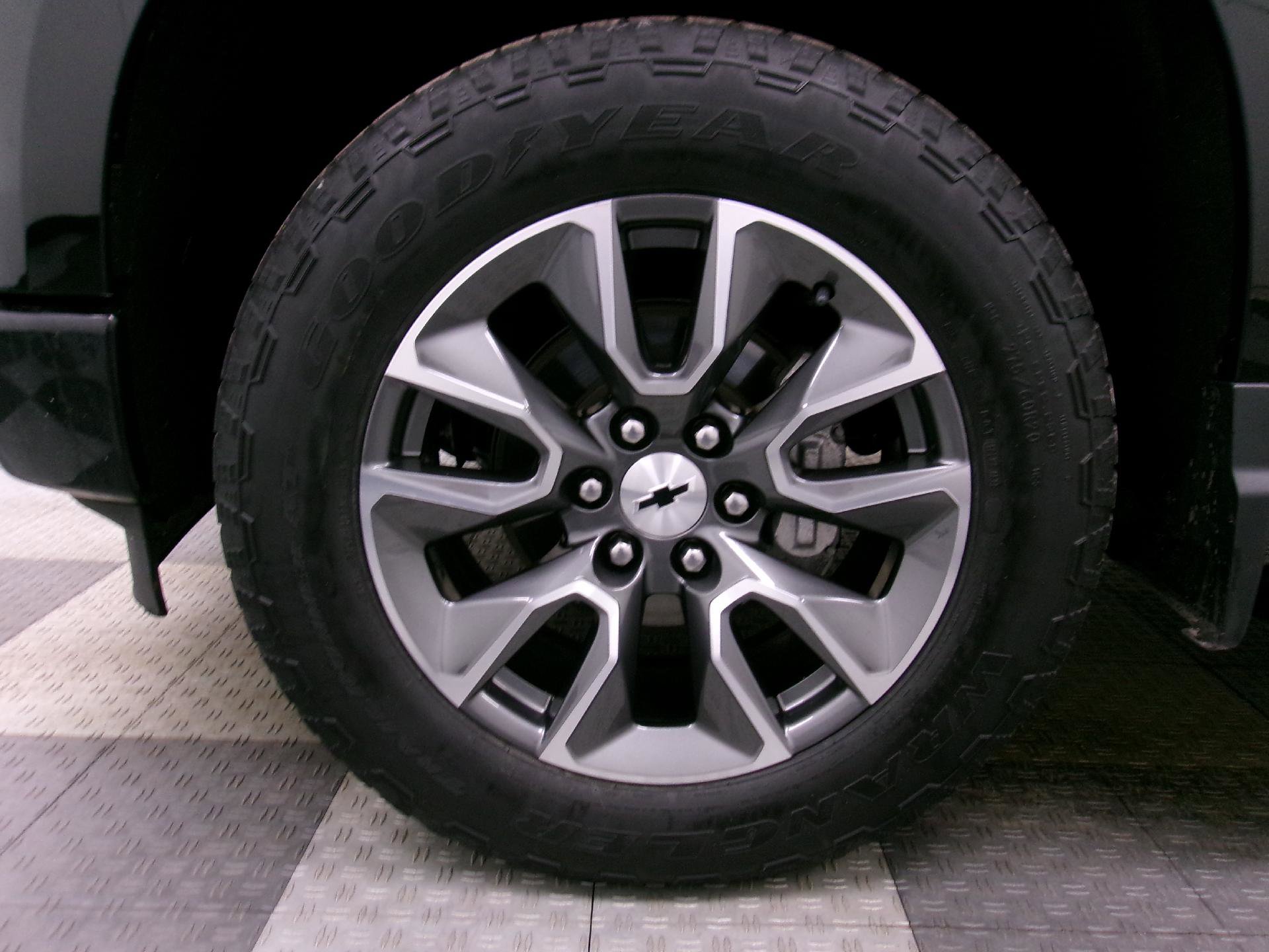 Used 2023 Chevrolet Silverado 1500 RST image 14