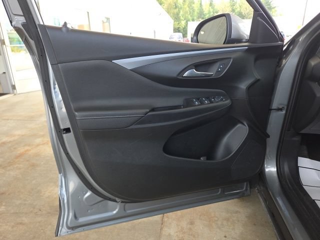 Used 2024 Buick Envista Preferred w/ Convenience I Package FWD image 38