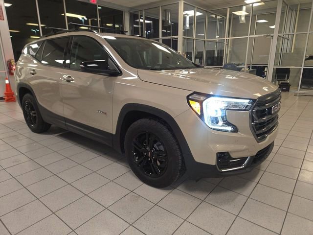 Used 2022 GMC Terrain AT4 w/ Infotainment Package II image 2