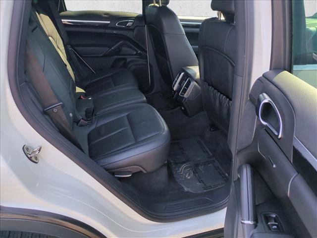 Used 2011 Porsche Cayenne AWD/4WD image 18