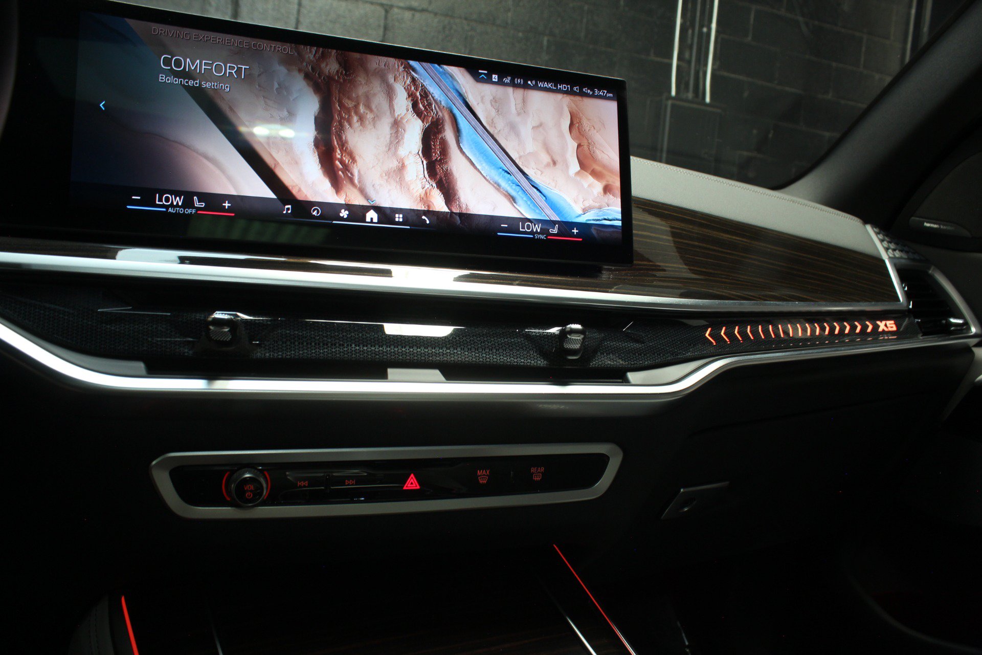 Used 2024 BMW X5 sDrive40i w/ Premium Package RWD image 69