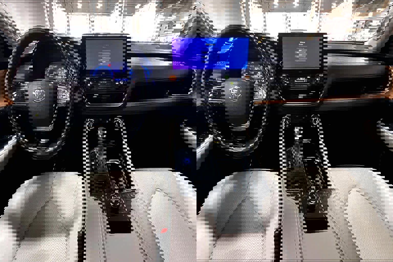 Used 2024 Toyota Grand Highlander Platinum image 15