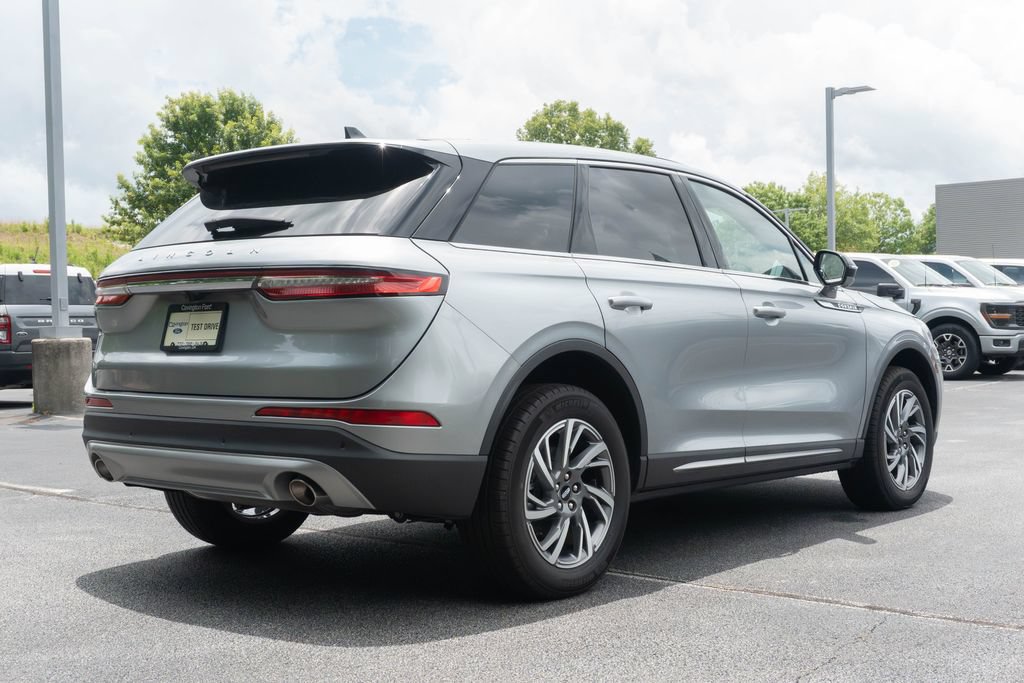 Used 2023 Lincoln Corsair FWD w/ Equipment Group 101A image 9