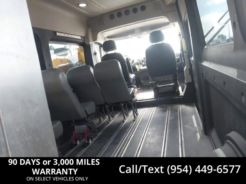 Used 2016 RAM ProMaster 2500 w/ Premium Appearance Group FWD image 1
