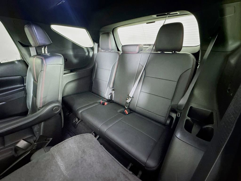 Used 2025 Chevrolet Traverse RS w/ LPO, Floor Liner Package AWD/4WD image 29