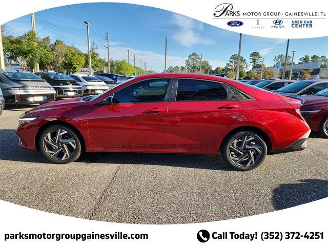 New 2025 Hyundai Elantra Sport image 4