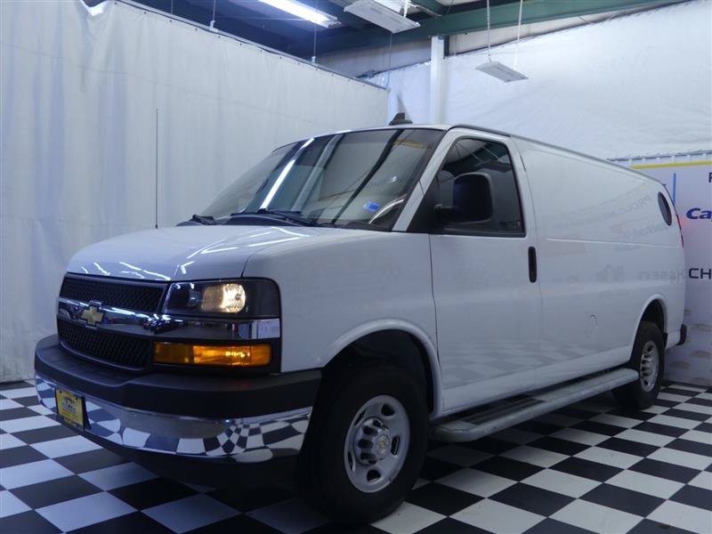 Used 2023 Chevrolet Express 2500 w/ Driver Convenience Package RWD image 5