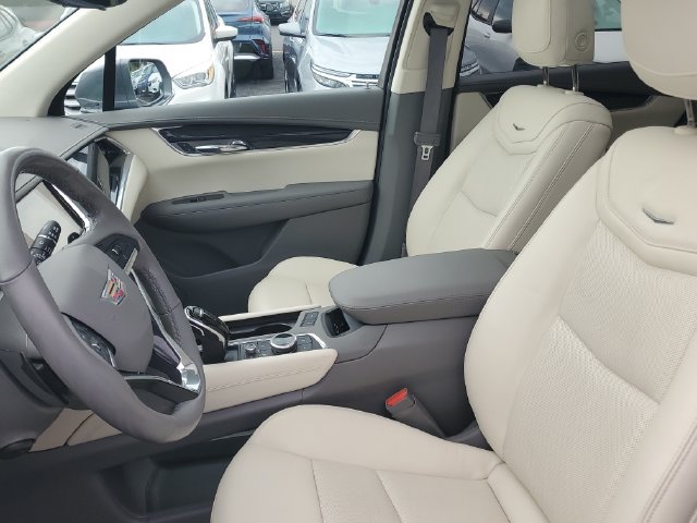 Certified 2020 Cadillac XT6 Premium Luxury AWD/4WD image 18