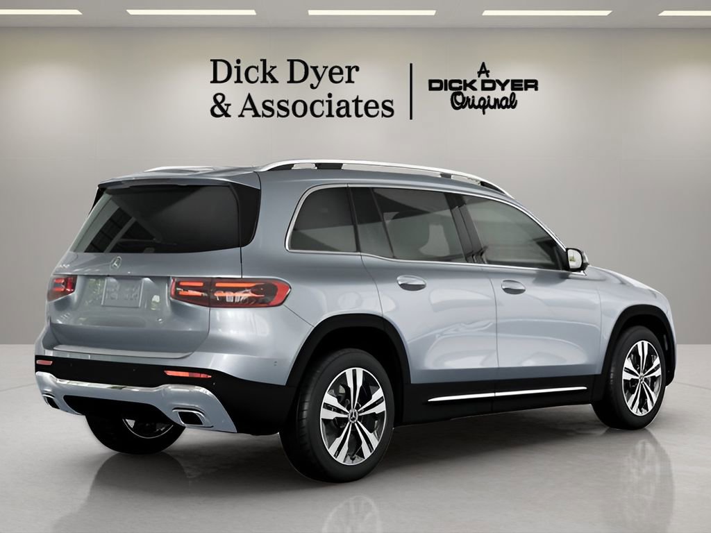Used 2026 Mercedes-Benz GLB 250 image 10