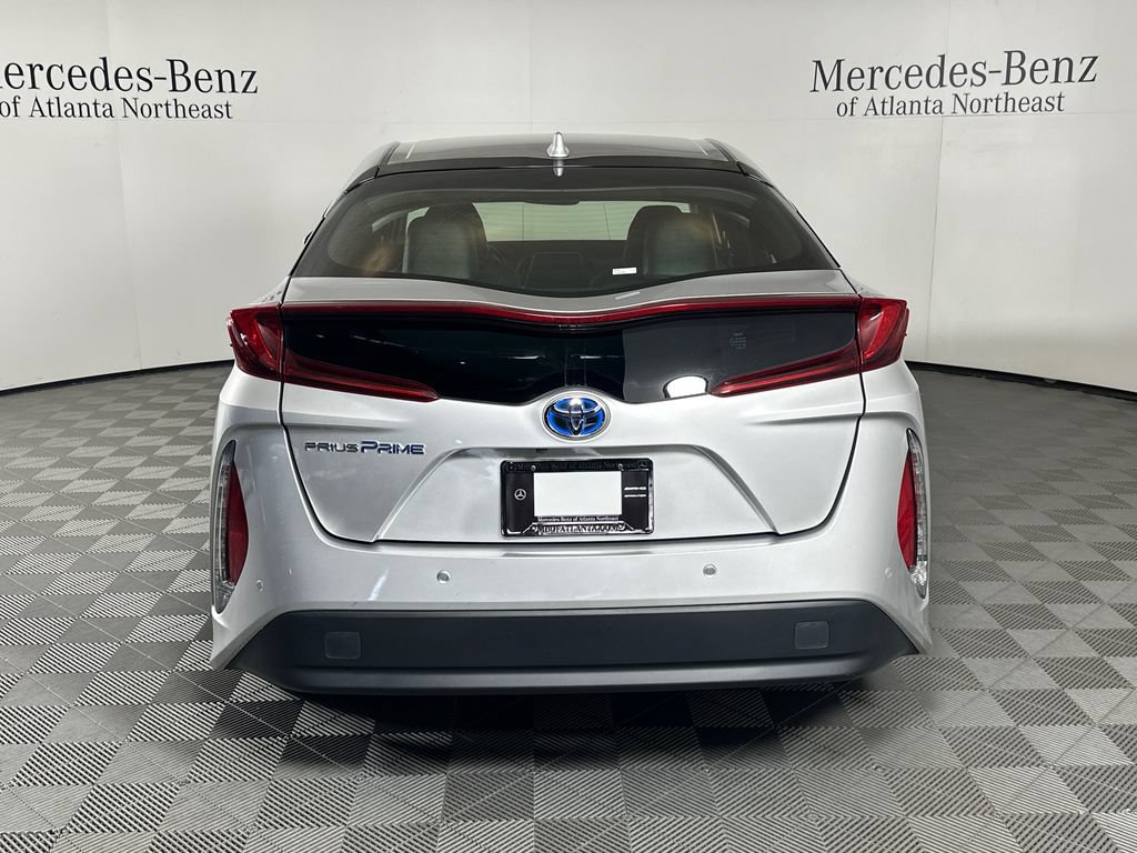 Used 2017 Toyota Prius Prime Advanced FWD image 6