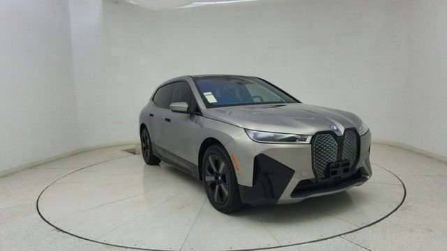 Used 2024 BMW iX xDrive50 w/ Premium Package image 62