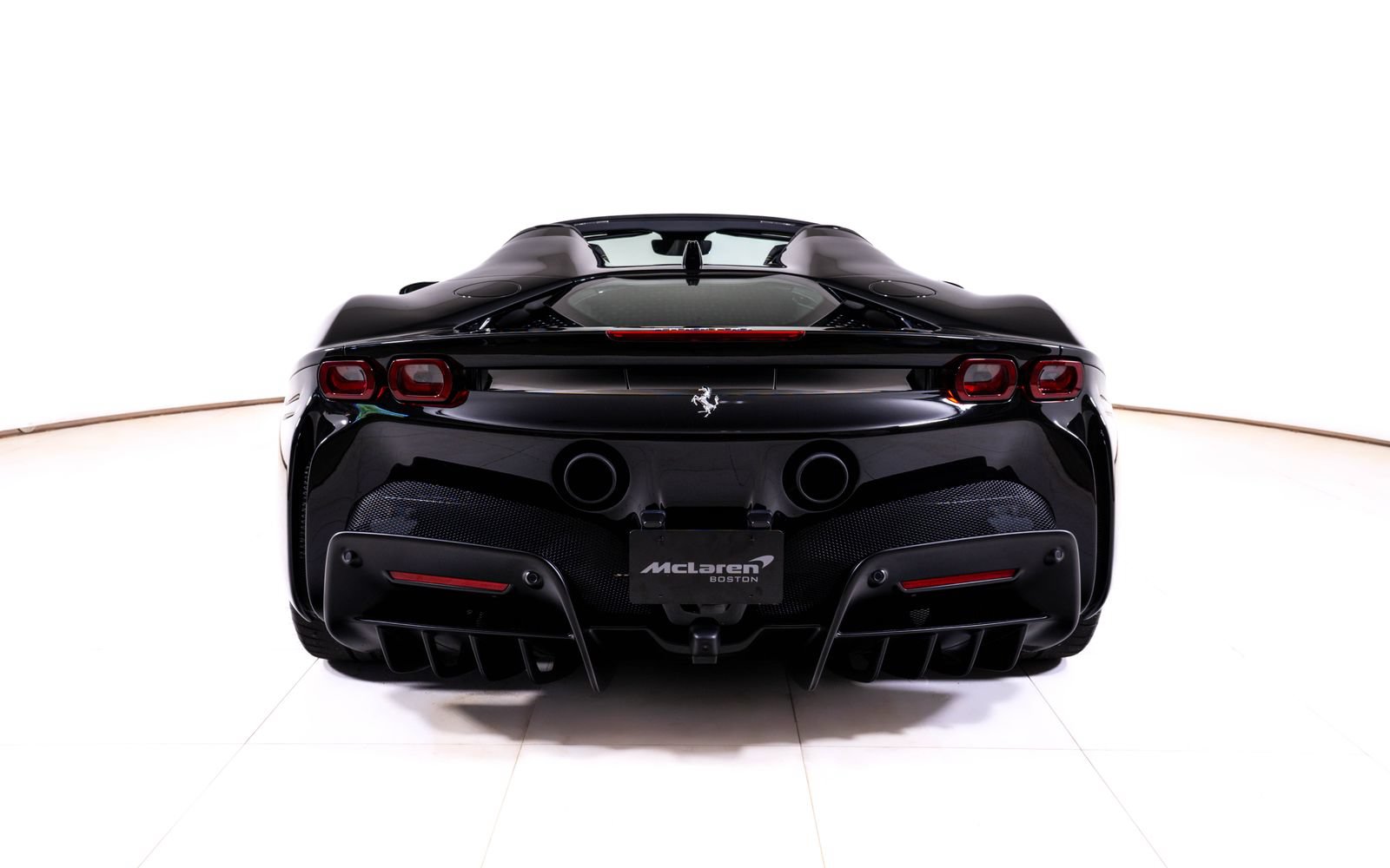 Used 2022 Ferrari SF90 Spider AWD/4WD image 6