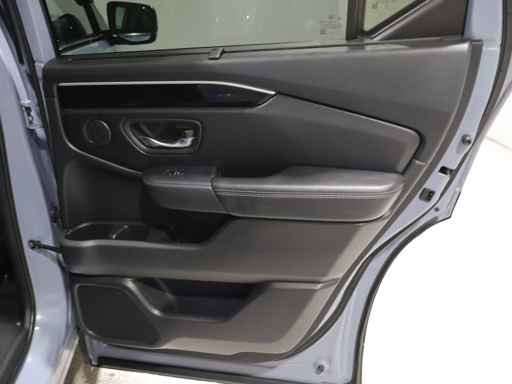 Used 2023 Honda Pilot Touring image 19