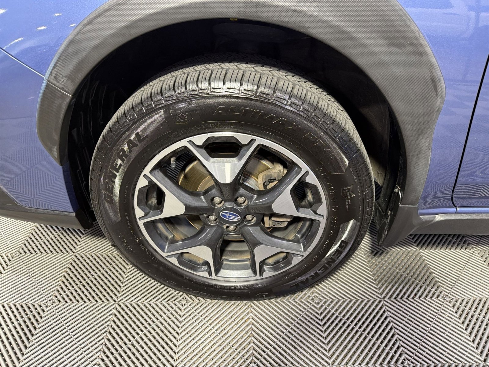 Used 2020 Subaru Crosstrek 2.0i Premium w/ Moonroof Package 2 image 15