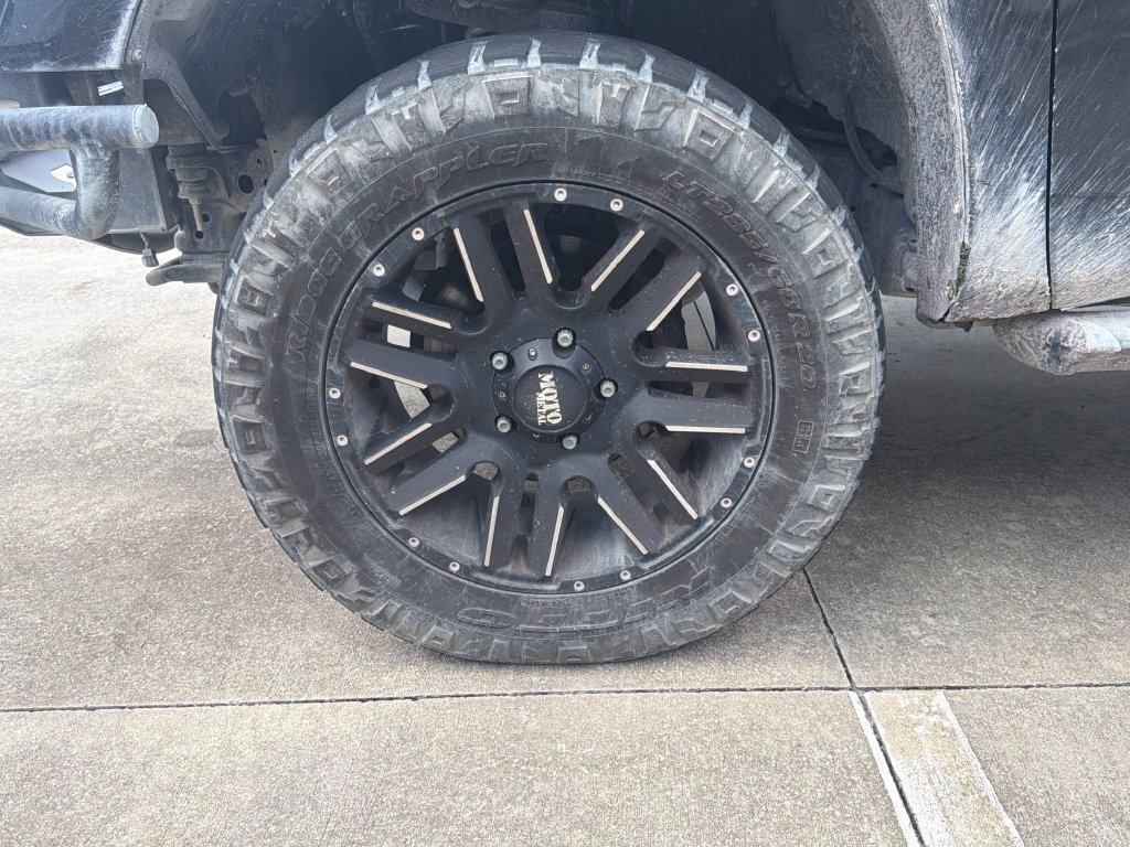 Used 2019 Toyota Tundra SR5 w/ Convenience Package AWD/4WD image 12