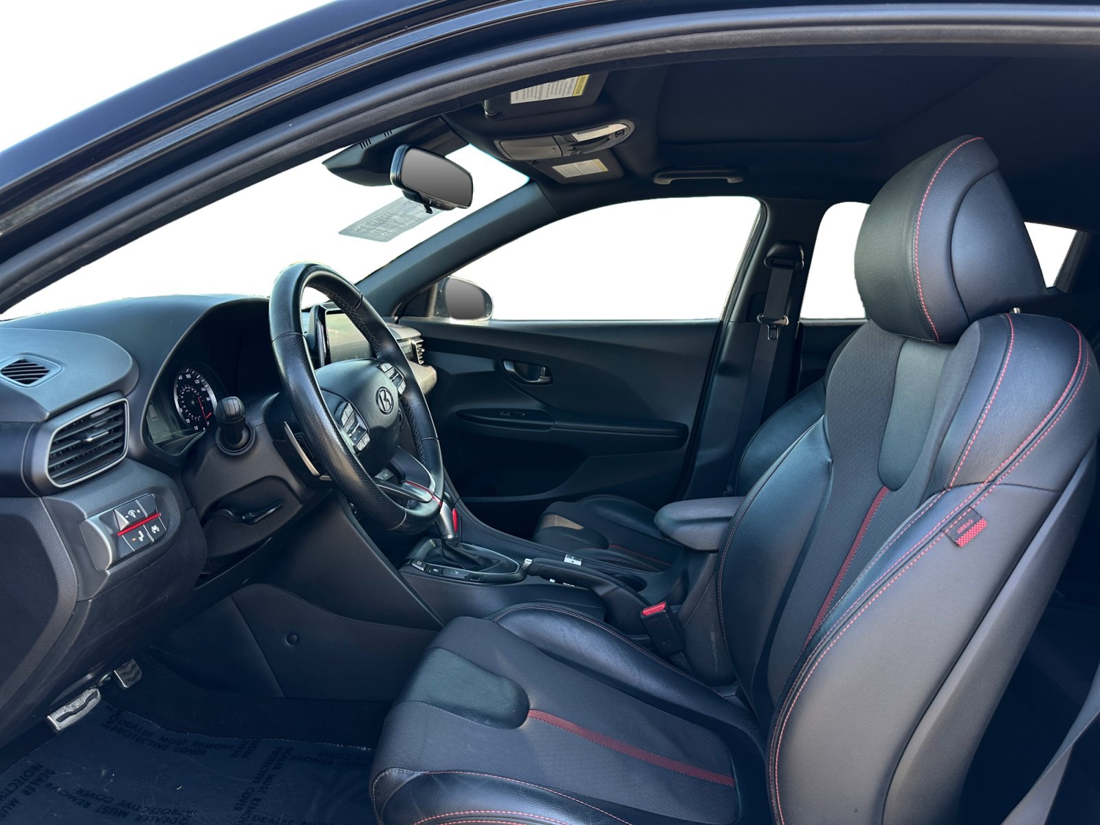 Used 2020 Hyundai Veloster Turbo FWD image 9