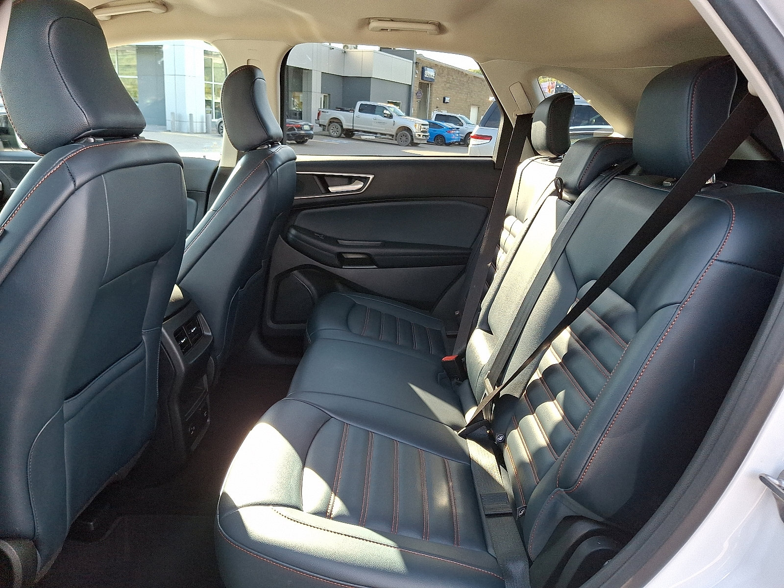 Certified 2022 Ford Edge SEL w/ Sport Appearance Package image 10