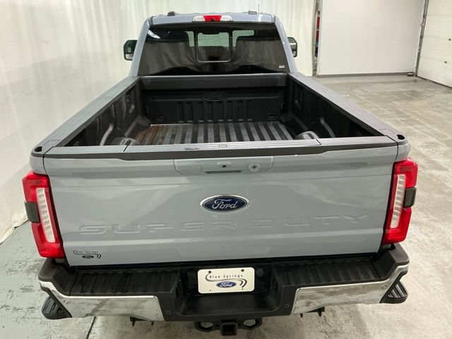 Used 2025 Ford F350 Lariat w/ Lariat Ultimate Package AWD/4WD image 4