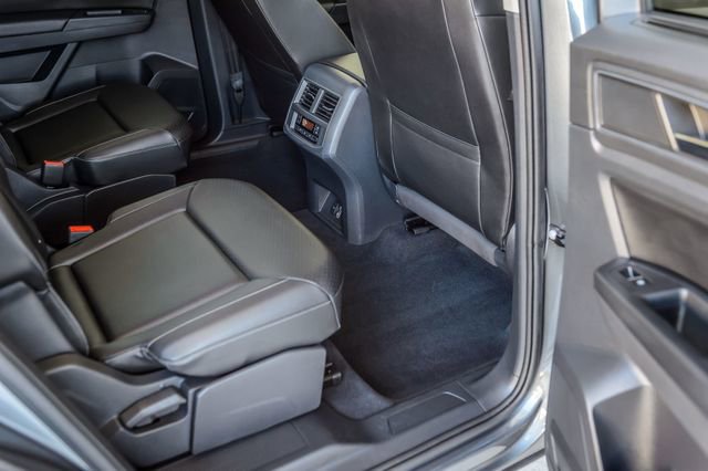 Used 2019 Volkswagen Atlas SE w/ Towing Package image 44