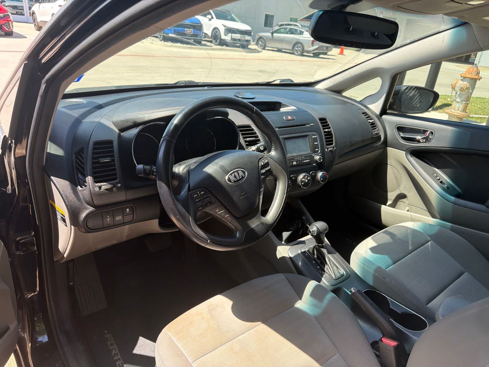 Used 2014 Kia Forte EX FWD image 9