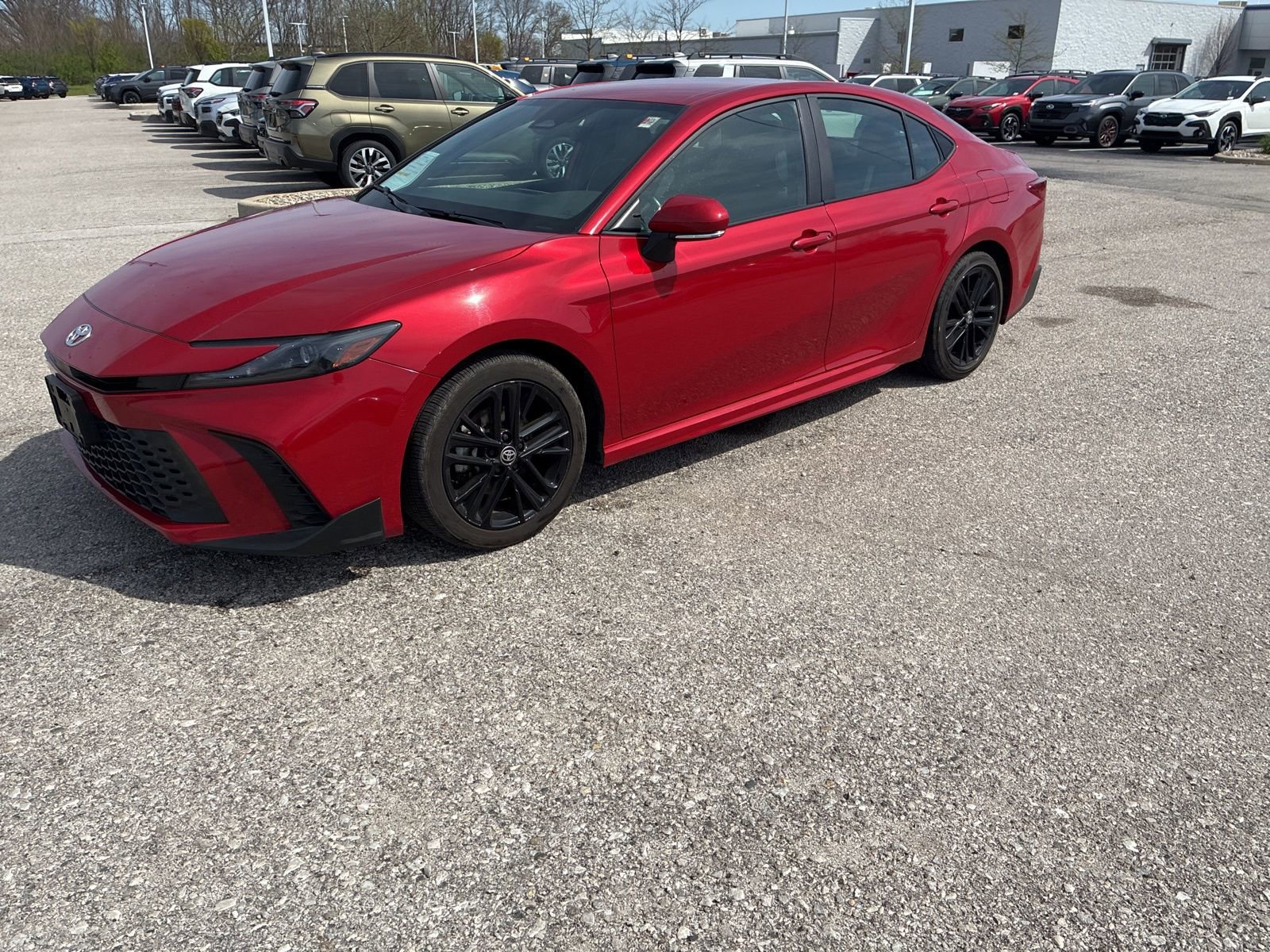 Used 2025 Toyota Camry SE FWD image 19