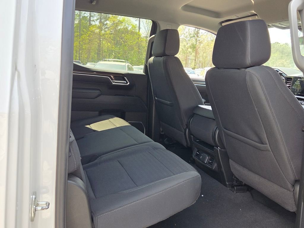 Used 2025 Chevrolet Silverado 1500 LT RWD image 14