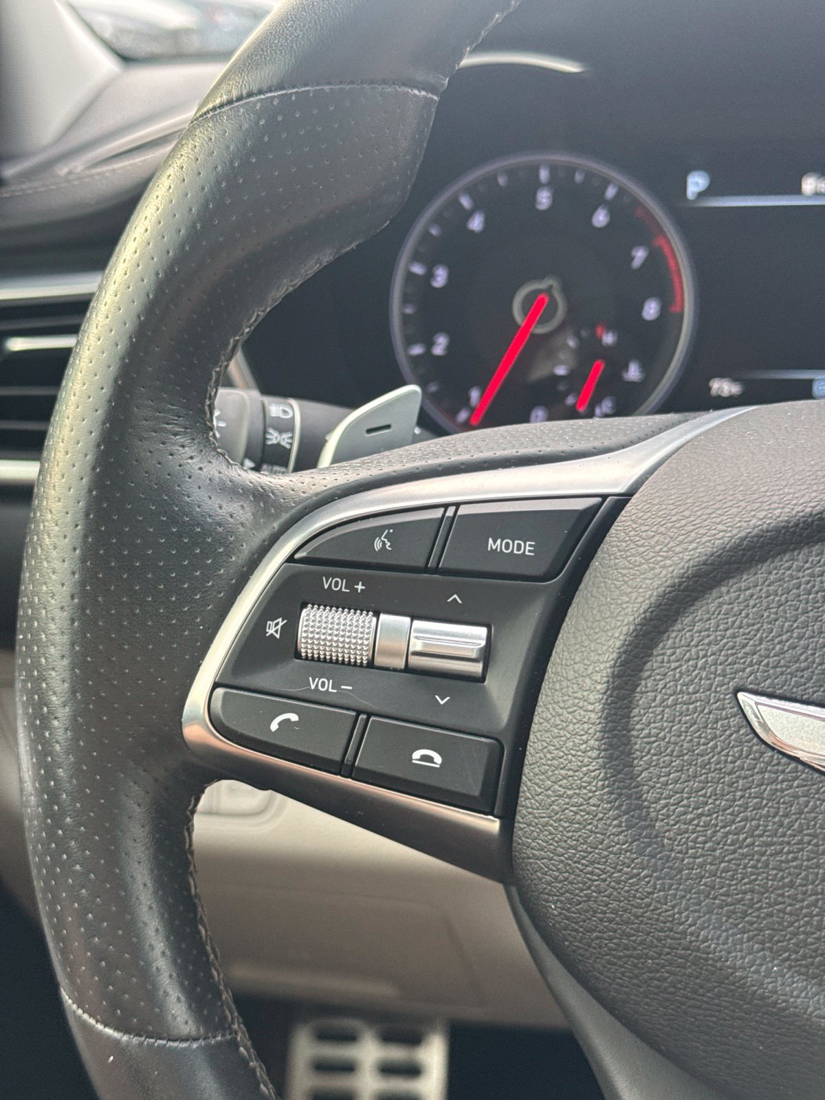 Used 2020 Genesis G70 3.3T w/ Elite Package RWD image 21