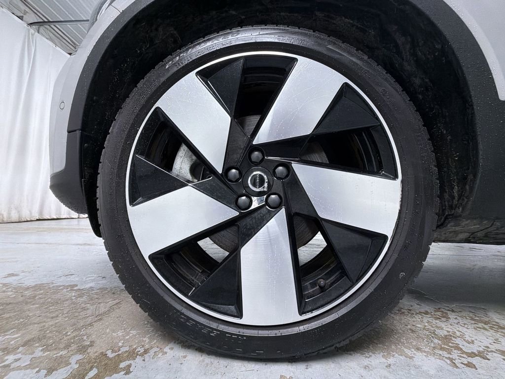 Used 2023 Volvo C40 P8 Recharge Ultimate w/ Protection Package Premier image 14