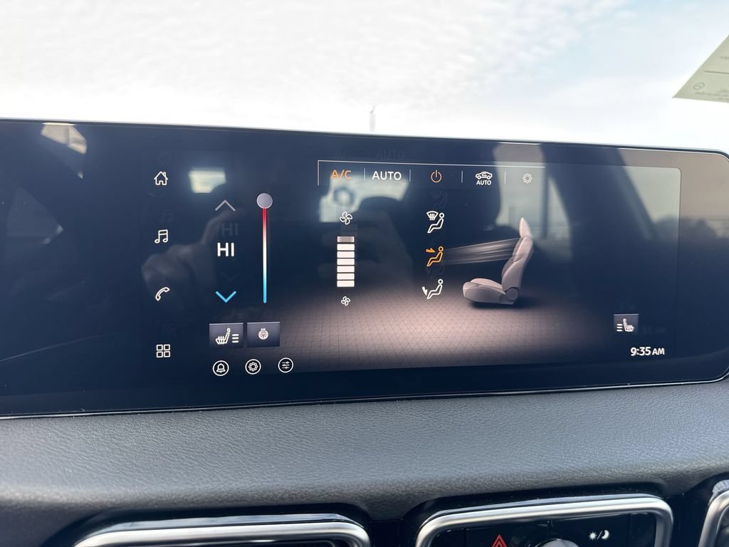 New 2026 Nissan Sentra SV w/ SV Convenience Package FWD image 19