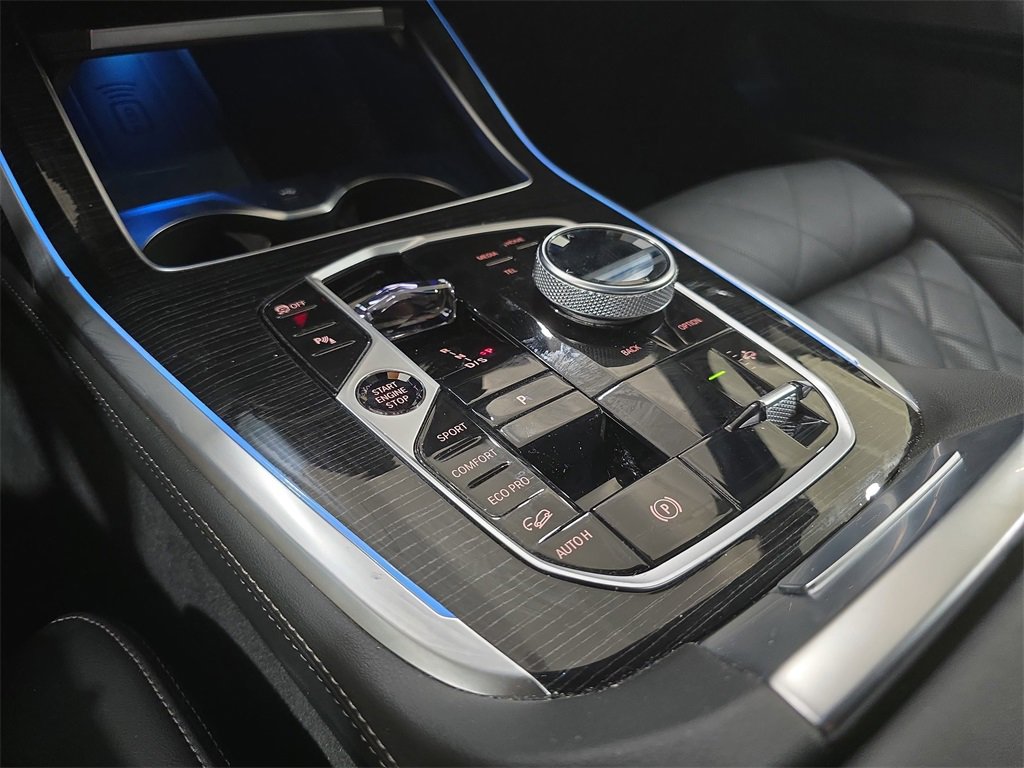 Used 2024 BMW X7 xDrive40i w/ M Sport Package image 21